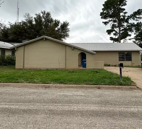 2305 Sha Ln, Breckenridge, TX 76424