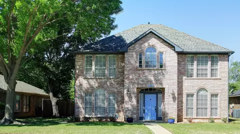1926 Hidden Trail Dr, Lewisville, TX 75067