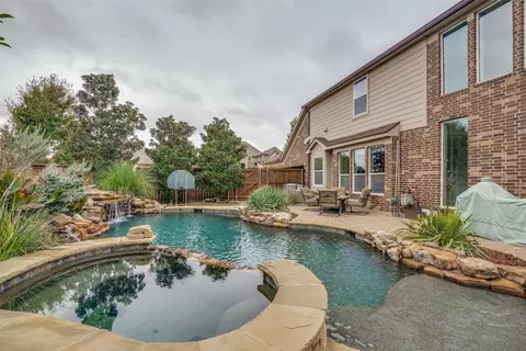 Exterior - 196 Springbrook Dr, Prosper, TX 75078 photo 6 of 9