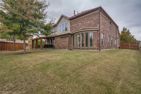 Exterior - 196 Springbrook Dr, Prosper, TX 75078 photo 7 of 9