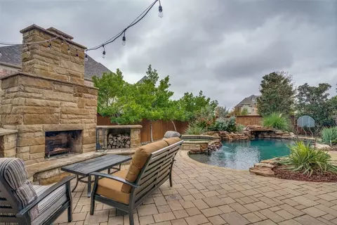 Exterior - 196 Springbrook Dr, Prosper, TX 75078 photo 4 of 9