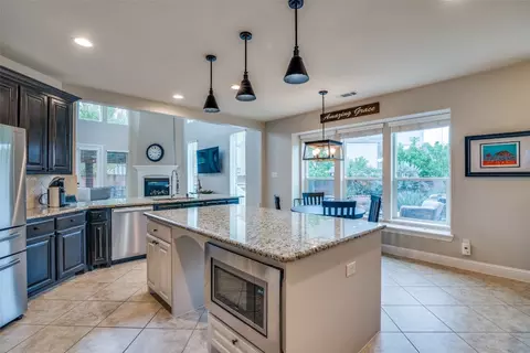 Kitchen - 196 Springbrook Dr, Prosper, TX 75078 photo 4 of 4