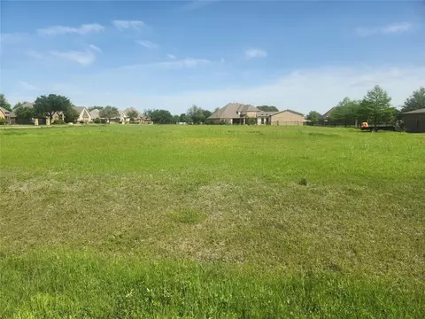 1556 Western Willow Dr, Fort Worth, TX 76052