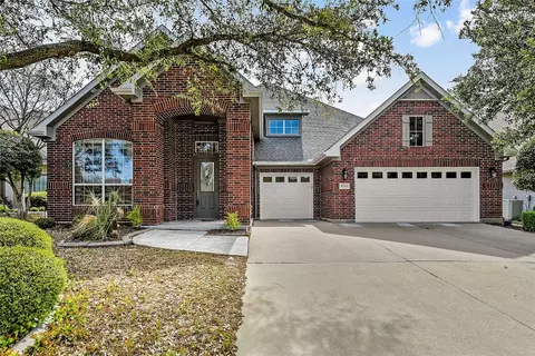 9213 Grandview Dr, Denton, TX 76207