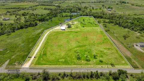 3000 Bounty Rd, Whitt, TX 76490