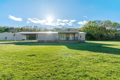 384 Pr 35505, Sumner, TX 75486