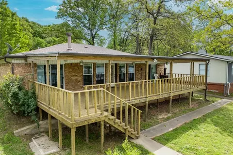 Exterior - 111 Carson Rd, Mabank, TX 75156 photo 3 of 5