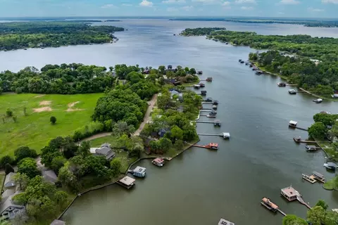 View/Area - 111 Carson Rd, Mabank, TX 75156 photo 6 of 7