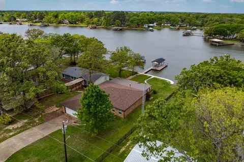 View/Area - 111 Carson Rd, Mabank, TX 75156 photo 2 of 7