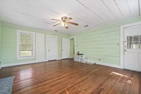 Bedroom - 708 E Pine St, Edgewood, TX 75117 photo 1 of 3