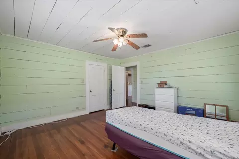 Bedroom - 708 E Pine St, Edgewood, TX 75117 photo 3 of 3