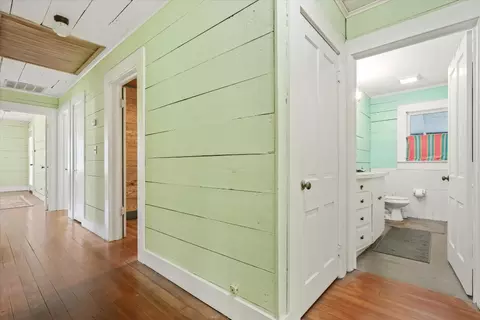 Entry Way - 708 E Pine St, Edgewood, TX 75117 photo 2 of 2