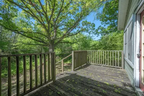 Exterior - 708 E Pine St, Edgewood, TX 75117 photo 6 of 15