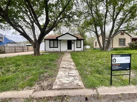 305 Austin St, Farmersville, TX 75442