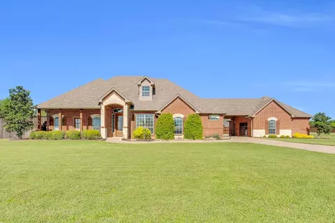 4461 Parker Ln, Midlothian, TX 76065