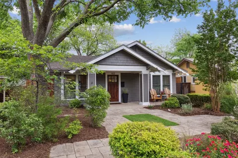 812 N Winnetka Ave, Dallas, TX 75208