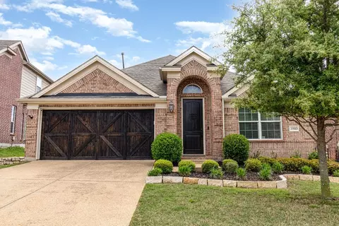 3910 Horseshoe Ln, Sachse, TX 75048