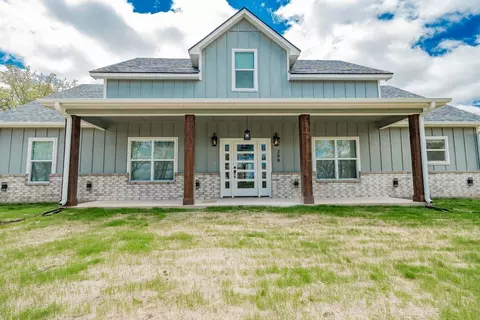 280 Trinity Cir, Bowie, TX 76230