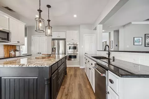 Kitchen - 516 Eagle Trl, Keller, TX 76248 photo 3 of 3