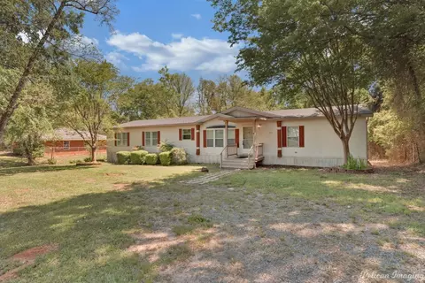 817 Pine Hill Rd, Shreveport, LA 71107