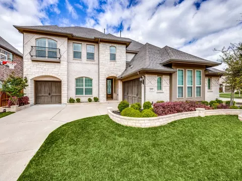 2372 Packing Iron Dr, Frisco, TX 75036