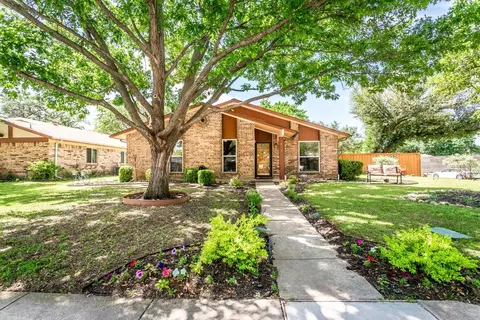 1012 E Peters Colony Rd, Carrollton, TX 75007