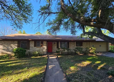1309 Lakeview Dr, Sulphur Springs, TX 75482