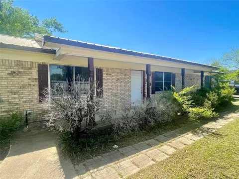 208 Airport Rd, Sulphur Springs, TX 75482