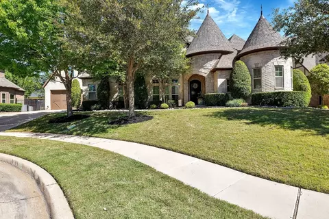 820 Regina Ct, Colleyville, TX 76034