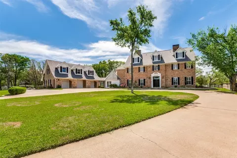 582 Wolf Run Rd, Bartonville, TX 76226