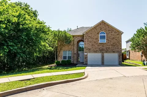 1102 Crabtree St, Garland, TX 75040