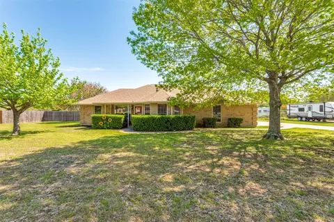 134 Jason Dr, Red Oak, TX 75154