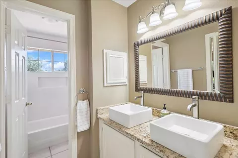 Bath - 912 Mill Trl, Coppell, TX 75019 photo 6 of 6