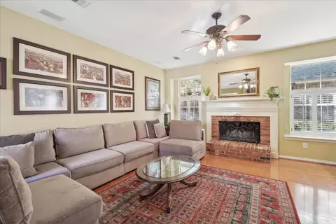 Living - 912 Mill Trl, Coppell, TX 75019 photo 5 of 8