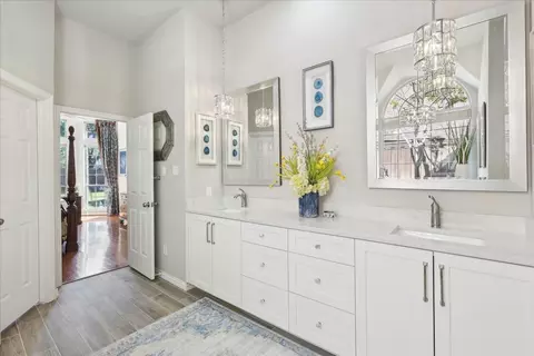 Bath - 912 Mill Trl, Coppell, TX 75019 photo 4 of 6