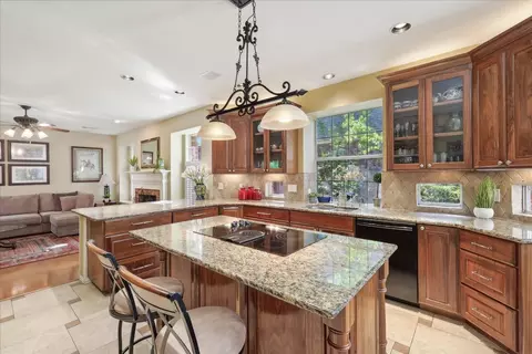 Kitchen - 912 Mill Trl, Coppell, TX 75019 photo 1 of 4