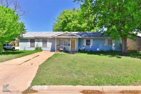 2526 S 40th St, Abilene, TX 79605