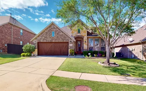 4605 Seabiscuit St, Carrollton, TX 75010