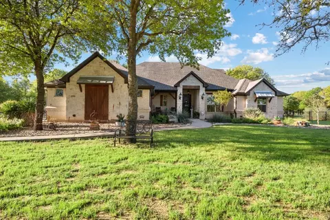 109 Deer Trl, Lipan, TX 76462