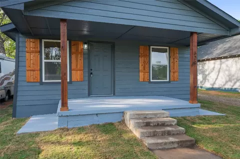 629 E Pacific St, Sherman, TX 75090