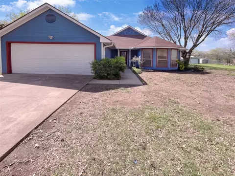 700 Squire Pl, Red Oak, TX 75154