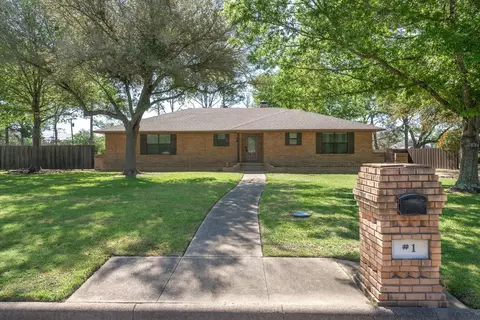 1 Haynes Cir, Terrell, TX 75160