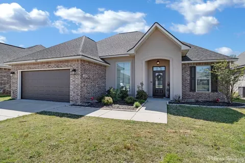 9624 Lockheed Dr, Shreveport, LA 71106