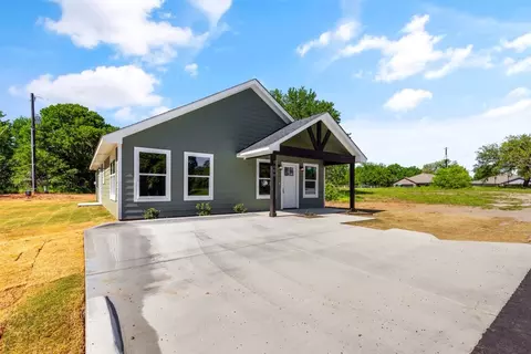 2606 S Oak Trl, Granbury, TX 76048