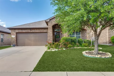 4828 Elkhart Dr, Crowley, TX 76036