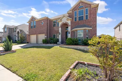1608 Silvery Canoe Way, St Paul, TX 75098