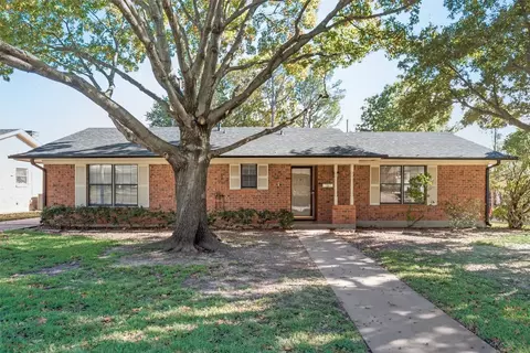 1604 W Shields Dr, Sherman, TX 75092
