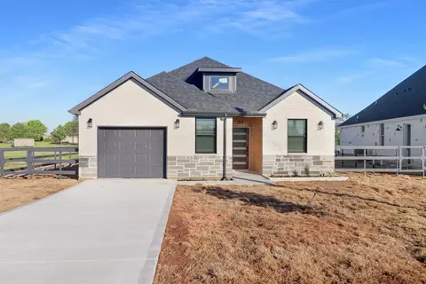 107 Keystone Ranch Rd, Trinidad, TX 75163