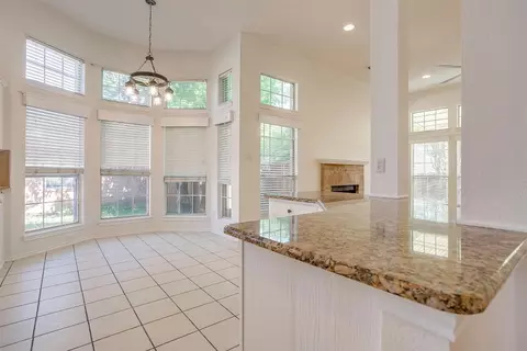 Kitchen - 8314 Circleview St, Rowlett, TX 75088 photo 5 of 7