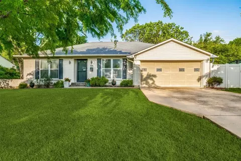 1011 Newberry Dr, Richardson, TX 75080
